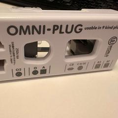 アダプタ travel がiLostで Ramada by Wyndham Amsterdam Airport Schiphol によって報告されました