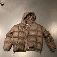 ジャケット Bruine jas がiLostで Poppodium 013 によって報告されました