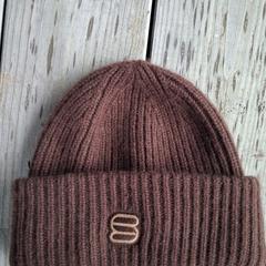 Bruine Muts, ha sido reportado a iLost