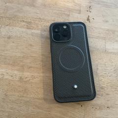 Okostelefon iPhone, amint azt W2 - DreamVille az iLost segítségével jelentette.
