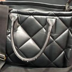 Bolsa, ha sido reportado por allGo Almere con iLost