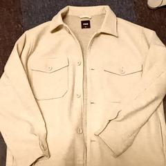 Jas, zoals gemeld door Mövenpick Hotel Amsterdam City Centre met iLost