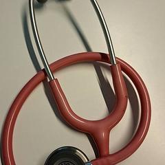 Stethoscope (Roze), as reported by Ziekenhuis Oost-Limburg using iLost