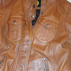 İLost kullanarak Van der Valk Hotel Schiphol tarafından bildirildiği gibi Dış giyim Leer