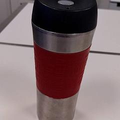 Vannflaske, som rapportert av Vrije Universiteit Amsterdam ved bruk av iLost