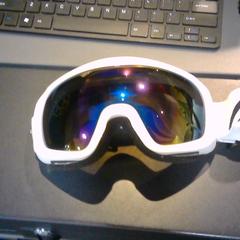 Skibril, como reportado por SnowWorld Landgraaf utilizando o iLost