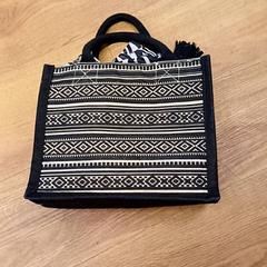 تاسجي، كما تم الإبلاغ عنه بواسطة GVB عبر iLost