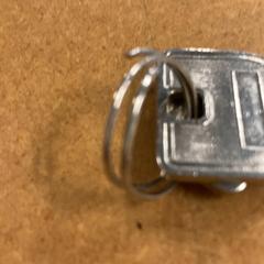 Chave, como reportado por IKEA立川 utilizando o iLost