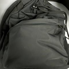 Mochila, segundo informou Regio Antwerpen - Brussel usando iLost