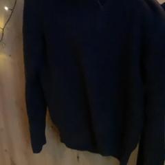 스웨터 Grey, iLost를 사용하여 MEININGER Hotel Köln West에 보고됨