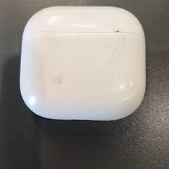 Airpods case, as reported by Qbuzz GD Groningen HS using iLost