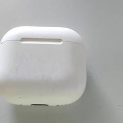 Elektronika - Earpod etui wit, amint azt Regio Oost-Vlaanderen az iLost segítségével jelentette.