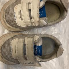 靴 がiLostで IKEA長久手 によって報告されました