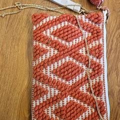 Tas، كما تم الإبلاغ عنه بواسطة Supersized Kingsday 2025 عبر iLost