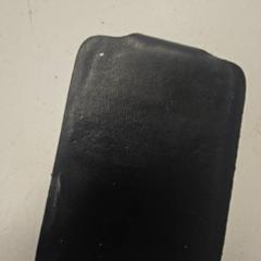 Brieftasche Angelova, gemeldet von HTM über iLost
