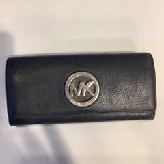 Carteira sitta, como reportado por Gemeente Amsterdam utilizando o iLost