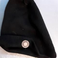 قبعة صغيرة، كما تم الإبلاغ عنه بواسطة Diergaarde Blijdorp عبر iLost