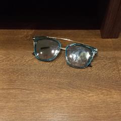 眼鏡 がiLostで Van der Valk Hotel Gorinchem によって報告されました