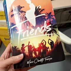 Könyv, amint azt IKEA Paris - Italie Deux az iLost segítségével jelentette.