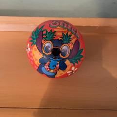 Bola, como reportado por Familie Resort Molenwaard utilizando o iLost