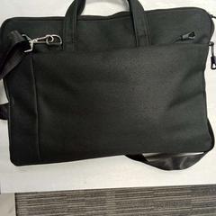 Bag أسود, as reported by محطة الرياض (الرياض) using iLost