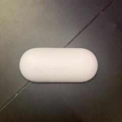 Wireless earphones Sony, come riportato da Van der Valk Duiven bij Arnhem A12 utilizzando iLost
