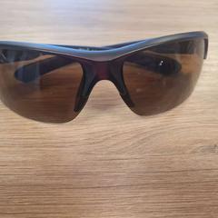 Ulleres de sol, segons ha informat Breda University of Applied Sciences Mgr. Hopmansstraat mitjançant iLost