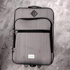 Koffert Grijs, som rapportert av Arriva Friesland / Groningen ved bruk av iLost