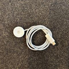 Adapter Apple Watch, gemeldet von Leonardo Hotel Amsterdam Rembrandtpark über iLost