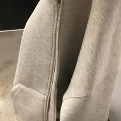 Bunda Grey zip up hoodie, ako bolo nahlásené MEININGER Hotel Copenhagen pomocou iLost