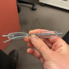 Okuliare, ako bolo nahlásené Koninklijk Theater Carré pomocou iLost