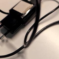 Lader gsm, jak nahlášeno Ziekenhuis Oost-Limburg pomocí iLost