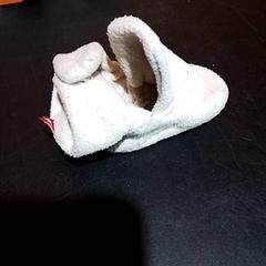 Slofjes Wit, iLost를 사용하여 Apenheul에 보고됨