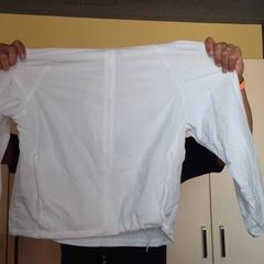 Blusa BLANC, gisa salatu by MEININGER Hotel Lyon Centre Berthelot iLost erabiliz