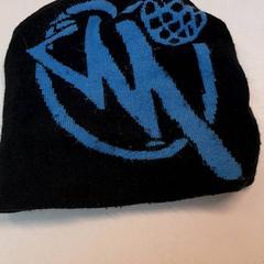 Karimás kalap Sort/blå, amint azt IKEA Furuset az iLost segítségével jelentette.