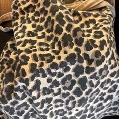 Sac - Dilovan, a été signalé par Centraal magazijn utilisant iLost