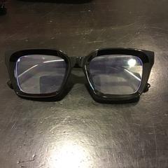 Lentes, segundo informou Qbuzz U-OV usando iLost