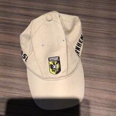 Keps Vitesse pet, rapporterat av Van der Valk Hotel Zwolle med iLost