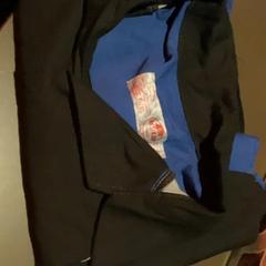 Camisa, ha sido reportado por MEININGER Hotel Brussels City Center con iLost