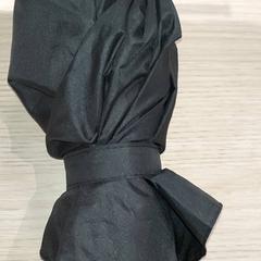 Esernyő, amint azt Regio Antwerpen - Brussel az iLost segítségével jelentette.