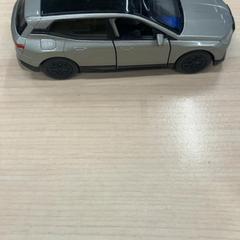 Cotxe de joguina auto bmw, segons ha informat IKEA Eindhoven mitjançant iLost