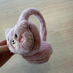 Cache-oreilles roze, a été signalé par Van Heugten Tours utilisant iLost