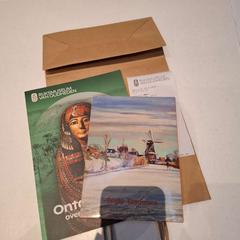 Livre Aankoop Museumwinkel, a été signalé par Rijksmuseum van Oudheden utilisant iLost