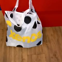 バッグ がiLostで Arriva Limburg Noord によって報告されました