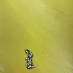 Medál privesek, amint azt IKEA Brno az iLost segítségével jelentette.