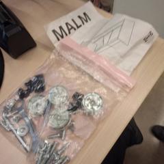 Taula pieces detachee, segons ha informat IKEA Montpellier mitjançant iLost