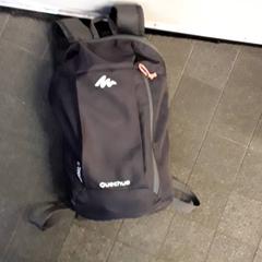 バックパック Donkergrijs がiLostで EBS Tramplein によって報告されました