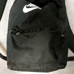 Batoh Zwart - Kyenthé, jak nahlášeno Centraal magazijn pomocí iLost