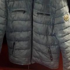 السترة، كما تم الإبلاغ عنه بواسطة TivoliVredenburg عبر iLost