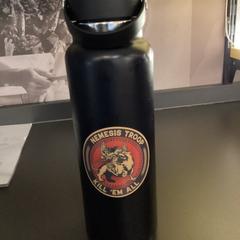 Wasserflasche Black, iLost를 사용하여 MEININGER Hotel Dresden Zentrum에 보고됨